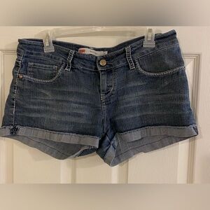 Levi’s Shorty Shorts Size 9